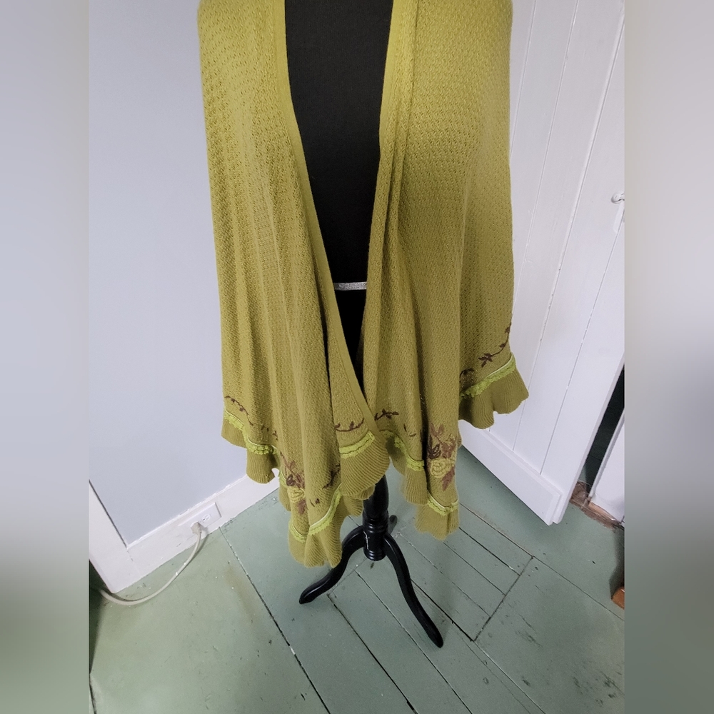 Avocado green vintage shawl